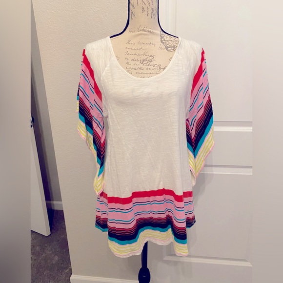 Fun top by Roxy - Picture 1 of 5